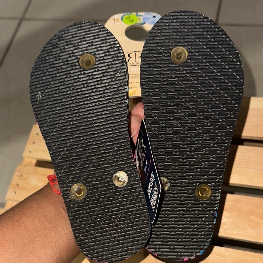 Robin Ruth Kids Flip Flops - Black, Pink, and Blue Sz. 31-32 - Picture 4 of 4